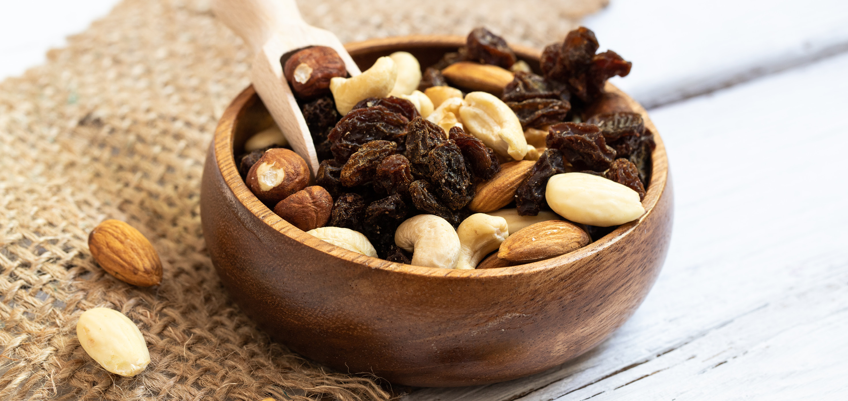 bioladen Trockenfrüchte und Nüsse